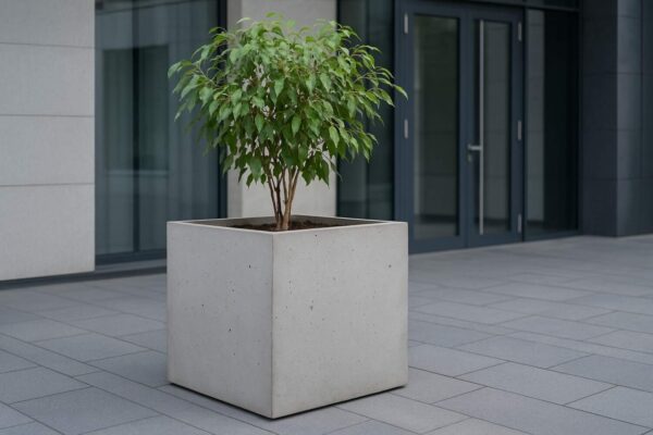 Donica betonowa CUDO 70x70x70 cm BETONOVA