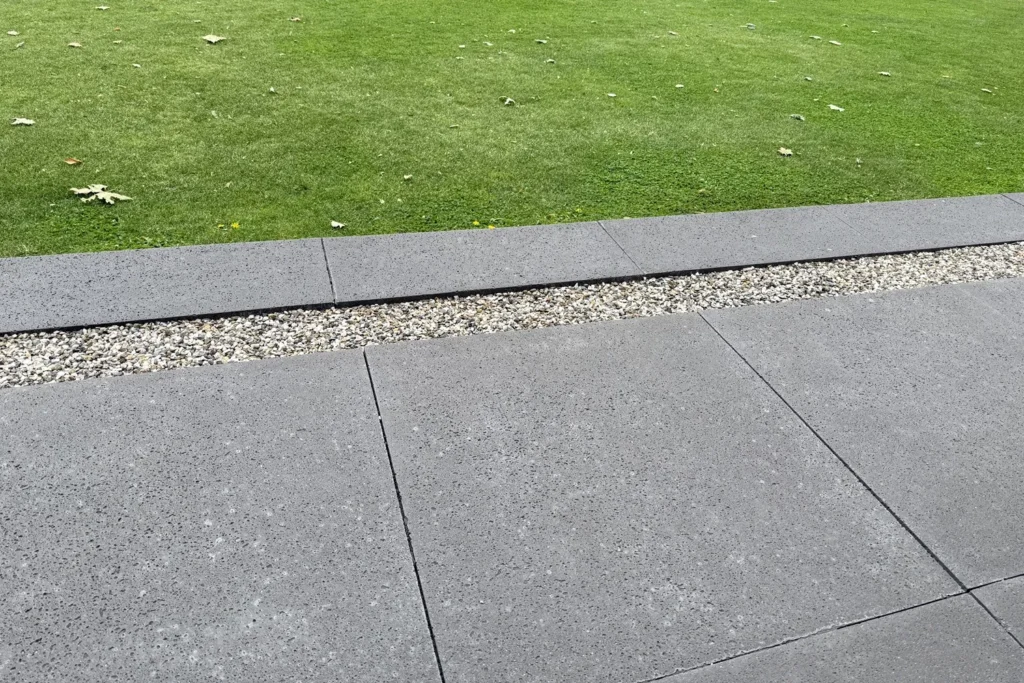 Płyty tarasowe z betonu architektonicznego BETONOVA