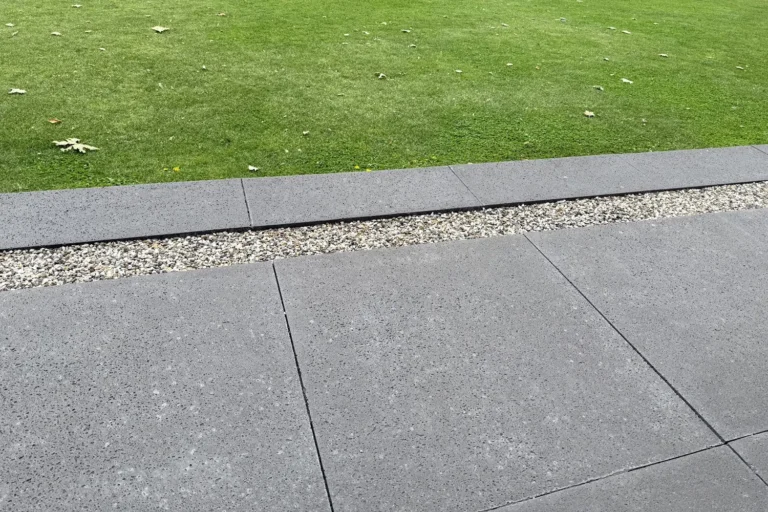 Płyty tarasowe z betonu architektonicznego BETONOVA